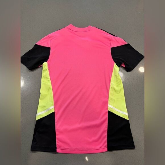 Men’s Adidas Pink 2022 Juventus Training Soccer Jersey Size Medium Rare - Picture 2 of 6
